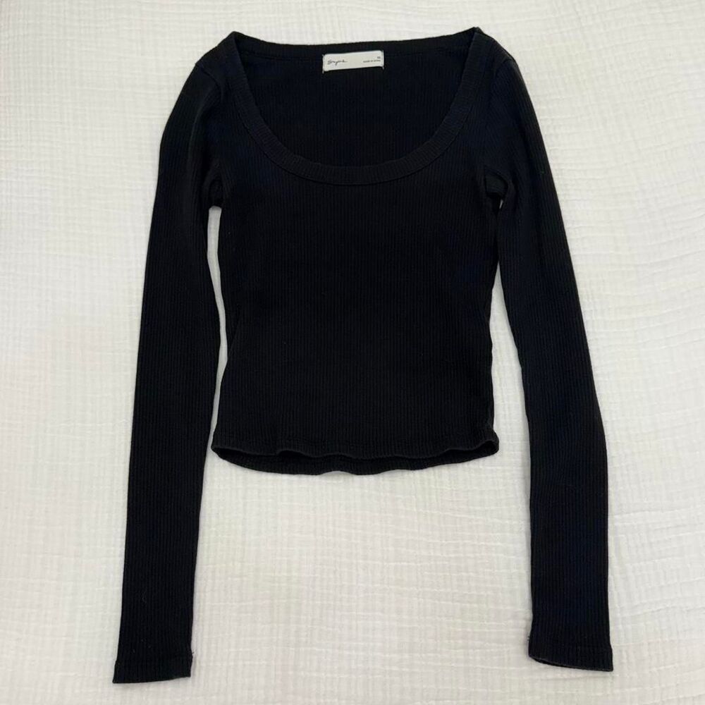 supré black scoop neck long sleeve top